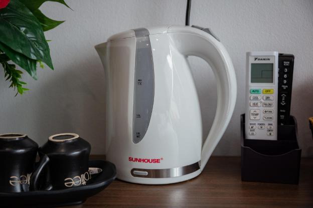 airport classic hotel and travel