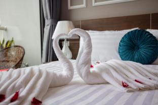 airport classic hotel and travel