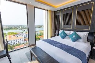 white lotus hue hotel