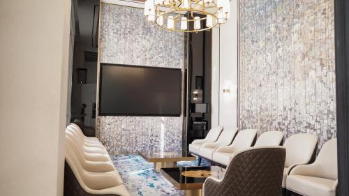 the grand mansion menteng