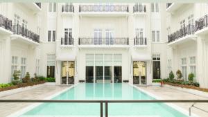 the grand mansion menteng