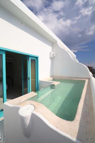 loccal collection hotel