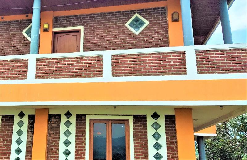 villa orange lembang pengkolan
