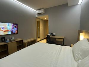 batiqa hotel jayapura