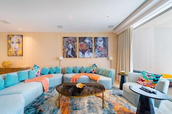 five palm jumeirah residences by edens dubai