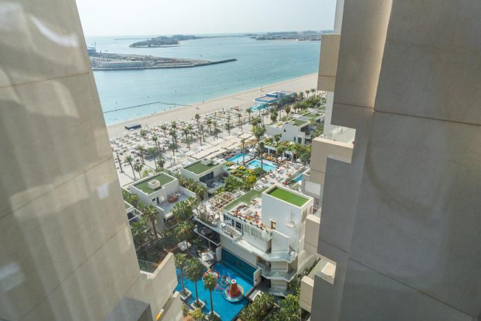 five palm jumeirah residences by edens dubai
