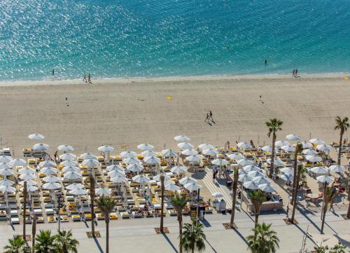 five palm jumeirah residences by edens dubai