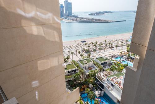 five palm jumeirah residences by edens dubai