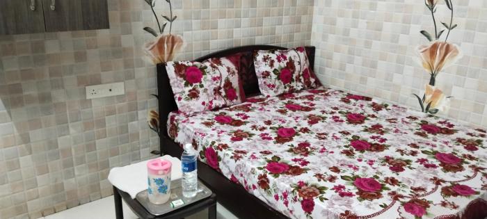 Sampath Residency,201 Pattali Street Idumban Kovil Itteri Rd Opp. Eswarapatta Kovil Palani Tamil Nadu 624601,0 star