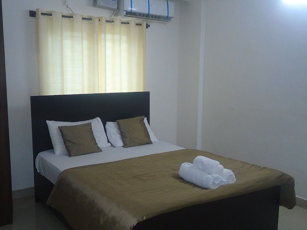 Siri Delight,T Dasarahalli,2 star