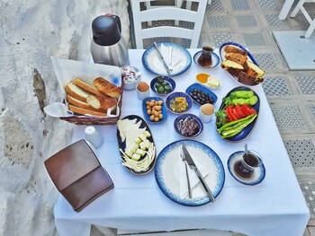 otel meryem ana bozcaada