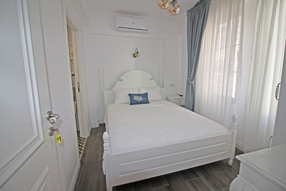 otel meryem ana bozcaada