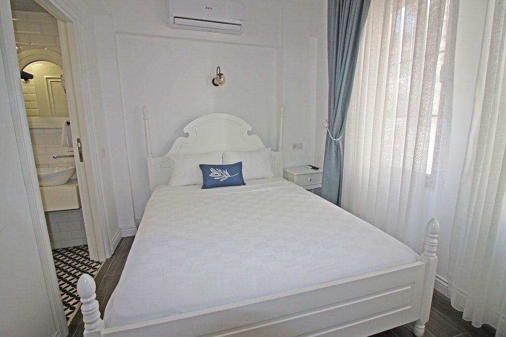 otel meryem ana bozcaada