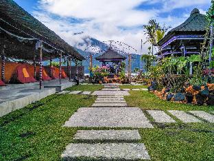 hikers camp at toya devasya