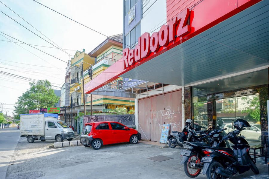 reddoorz jalan adiyaksa panakkukang