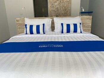 kura kura divers lodge