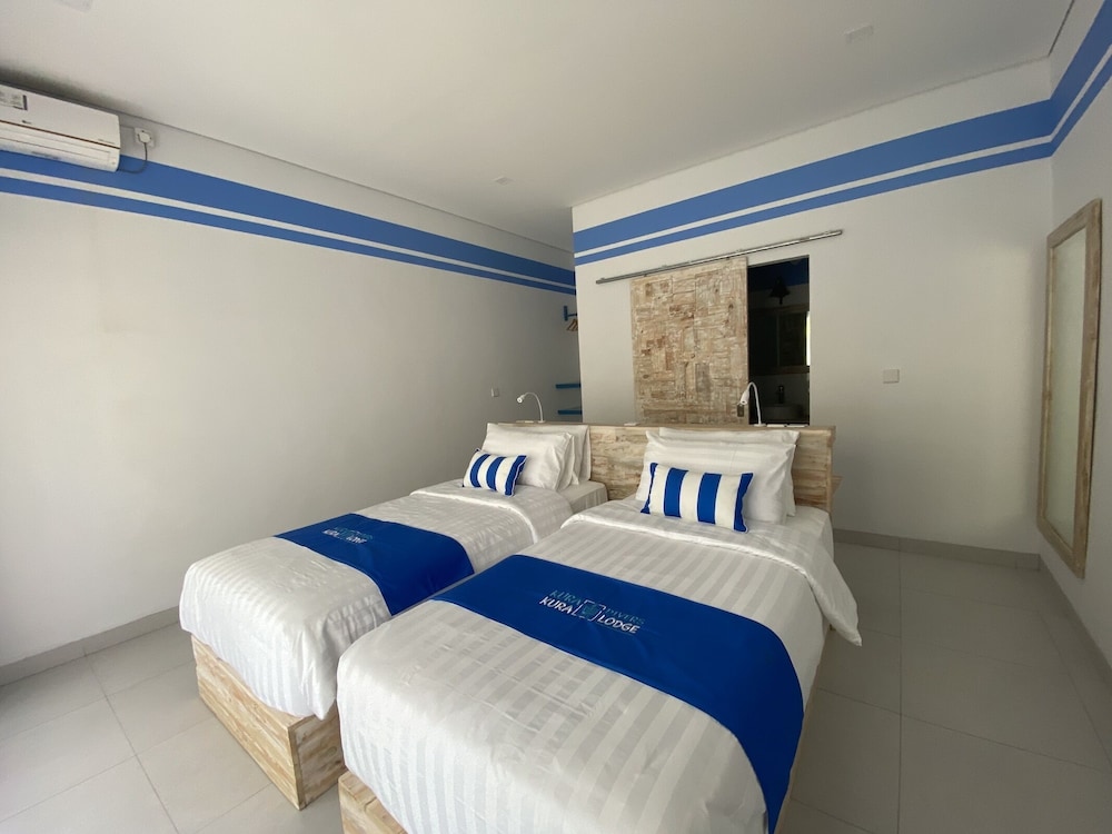 kura kura divers lodge