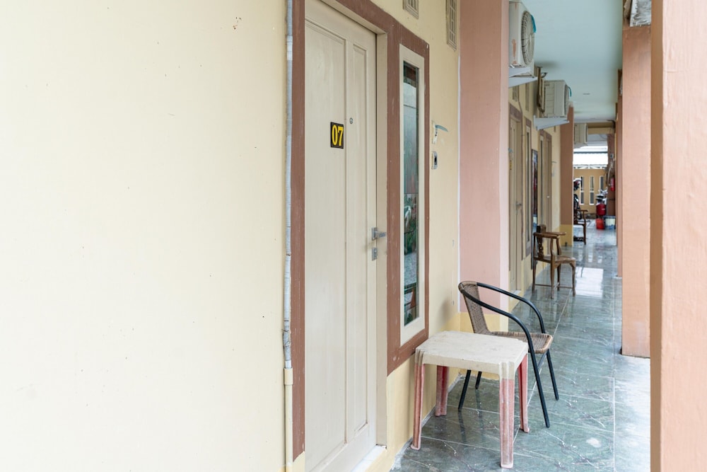 reddoorz syariah near jalan a yani km 8 citraland