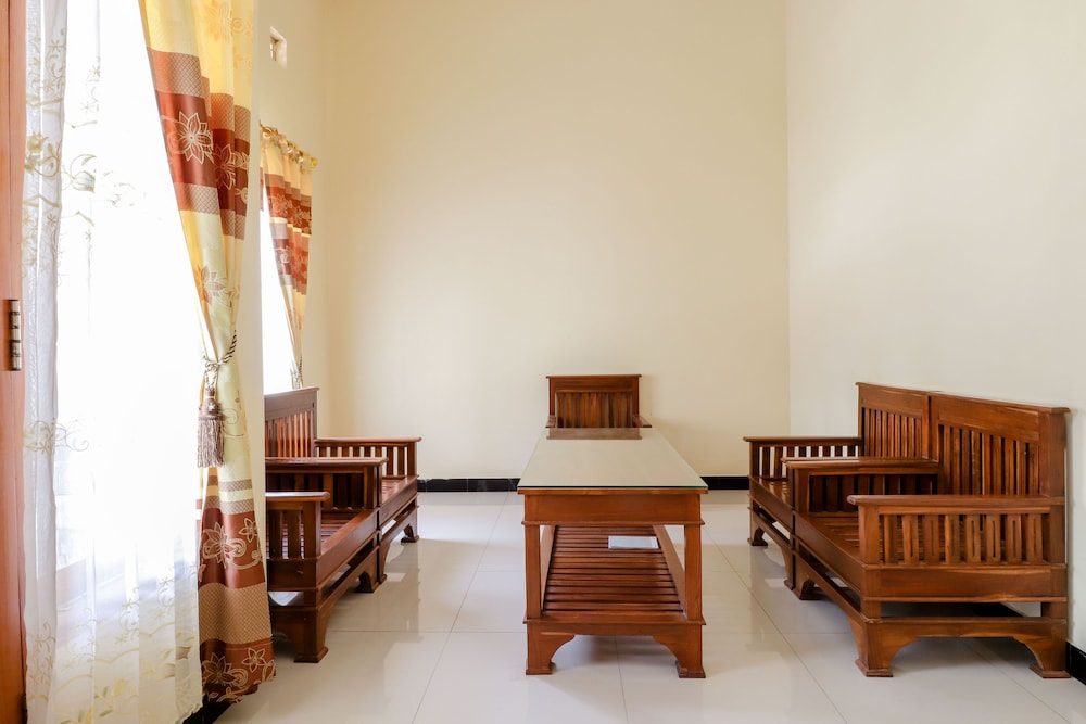 dewisri homestay