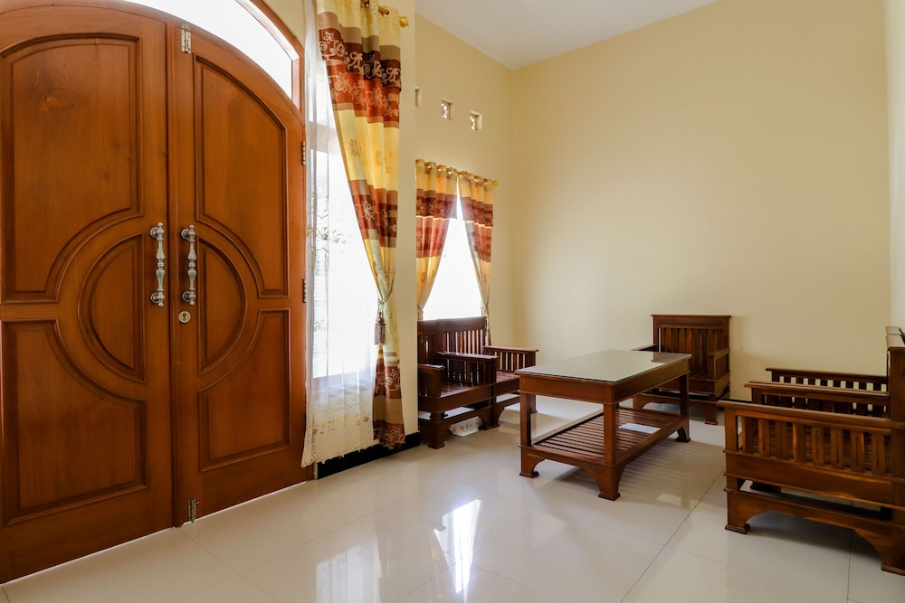 dewisri homestay