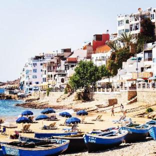 bigblue hostel surf and yoga