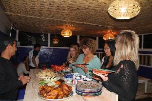 bigblue hostel surf and yoga