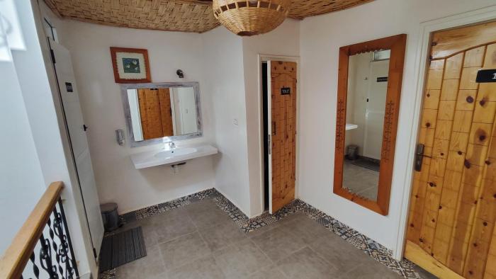 bigblue hostel surf and yoga