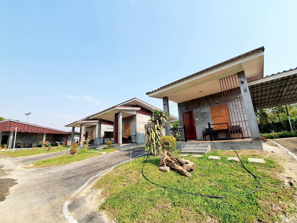 b tel chomthong resort chiang mai