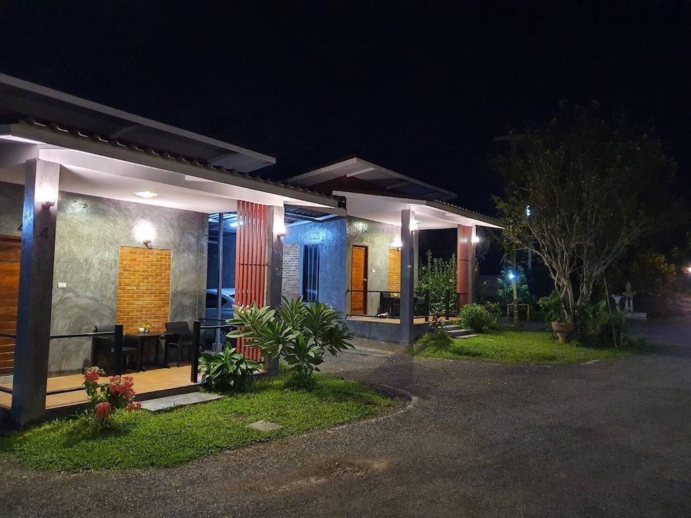 b tel chomthong resort chiang mai
