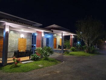 b tel chomthong resort chiang mai