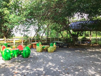 ban chomlay resort satun