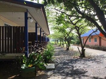 ban chomlay resort satun