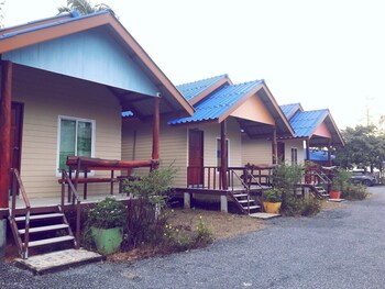 ban chomlay resort satun