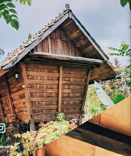 singgasana villa and resto