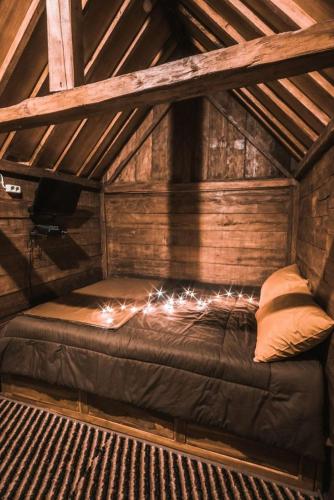 singgasana villa and resto