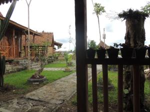 singgasana villa and resto