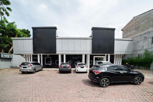 reddoorz plus near thamrin plaza medan