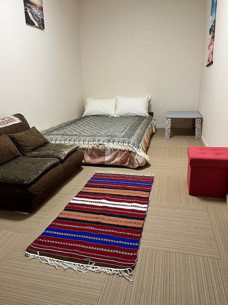 tokyo stay hut sari