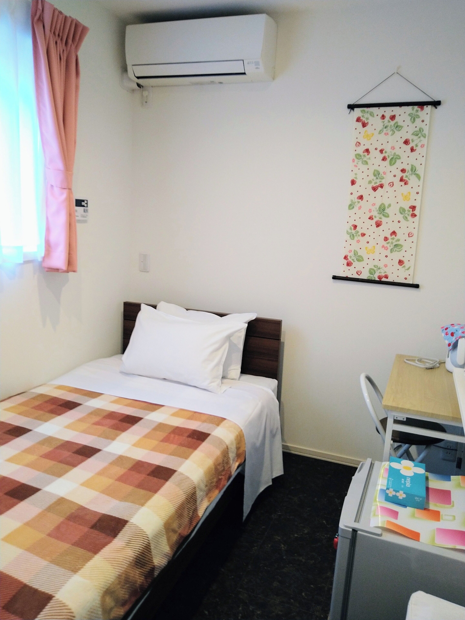 tokyo stay hut sari