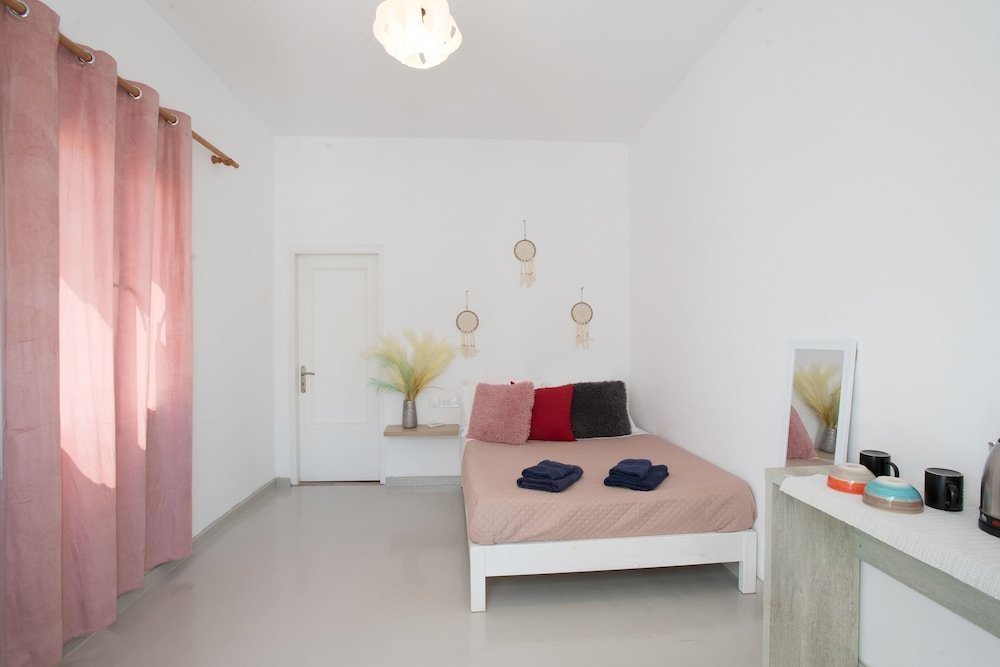 dimelal mikonos downtown apartments