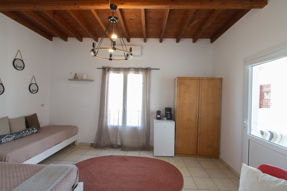 dimelal mikonos downtown apartments