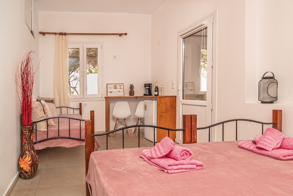 dimelal mikonos downtown apartments