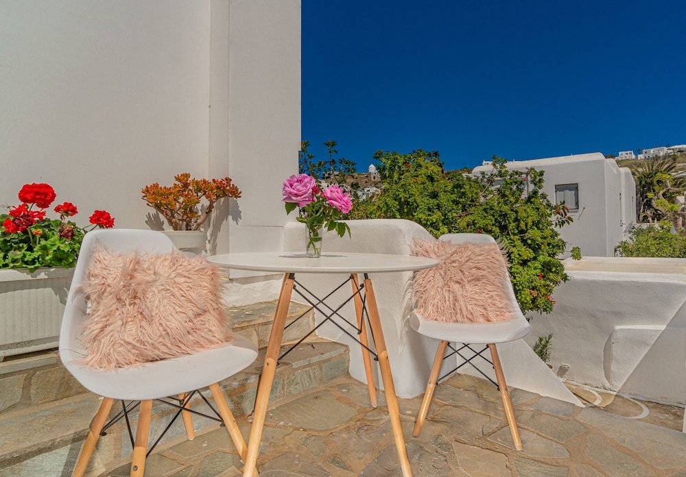 dimelal mikonos downtown apartments