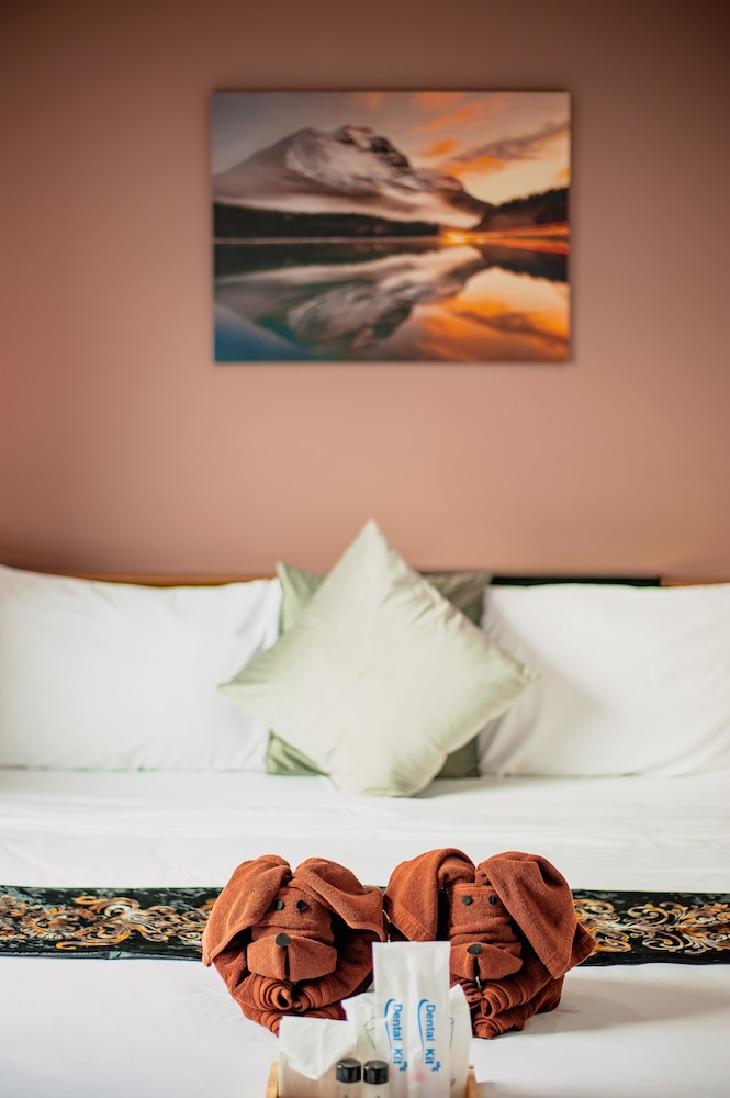 the living hotel samutprakan