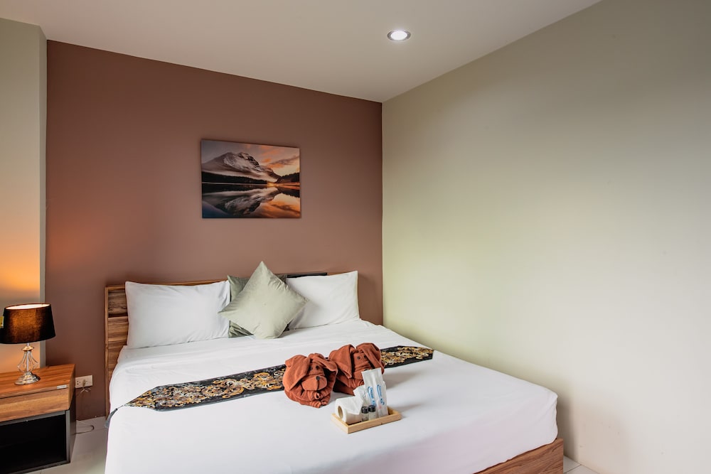 the living hotel samutprakan