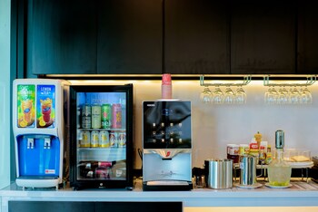 the living hotel samutprakan