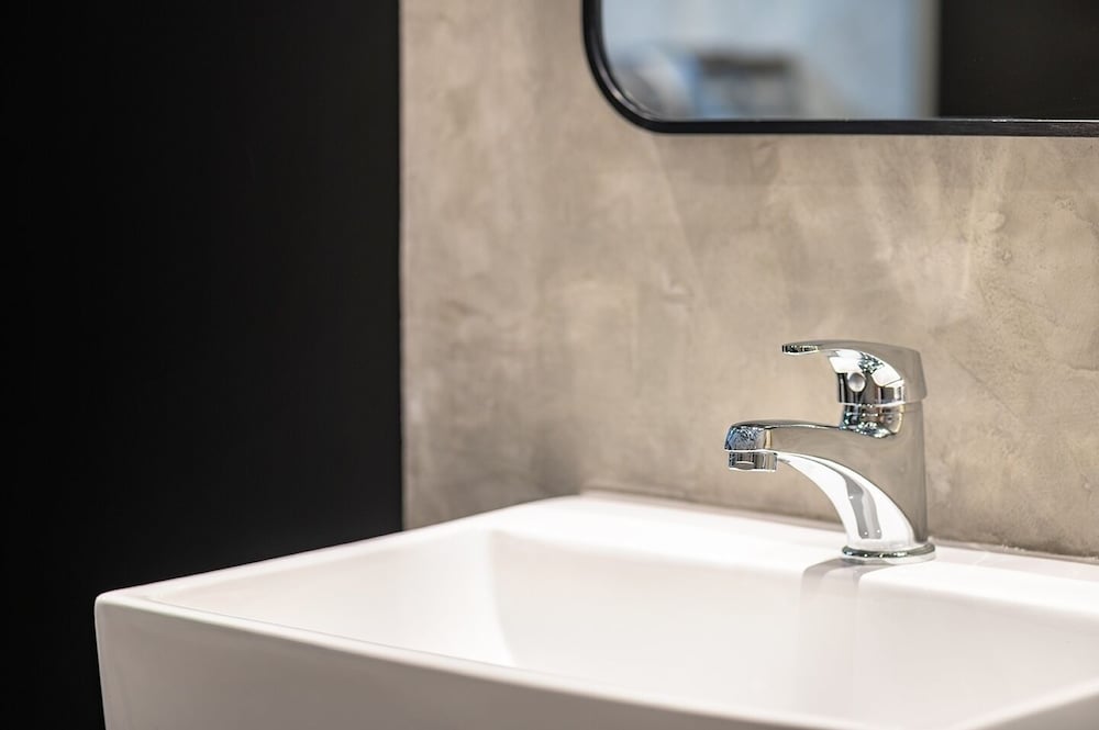 siam subway hostel and cafe