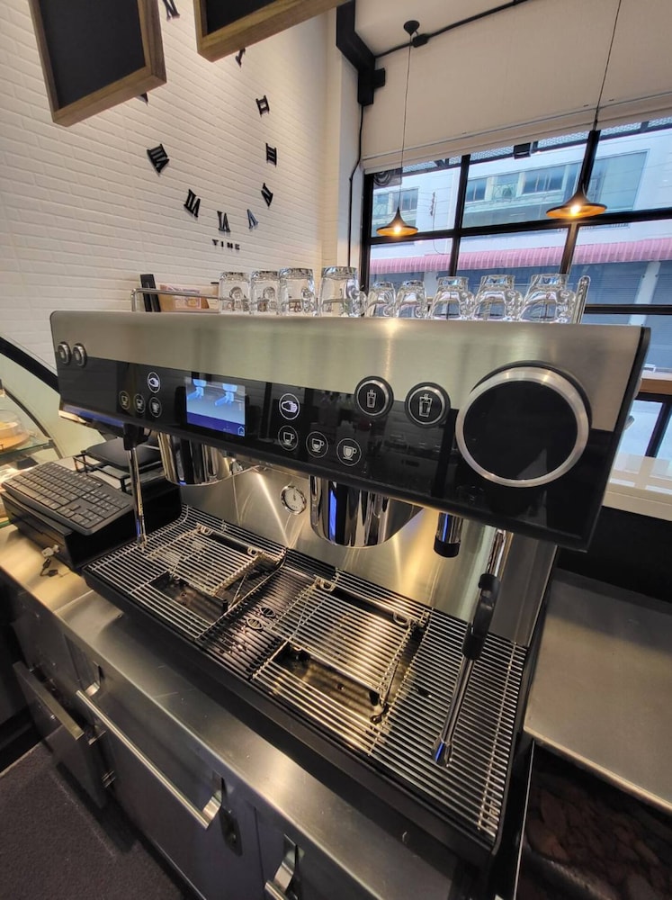 siam subway hostel and cafe