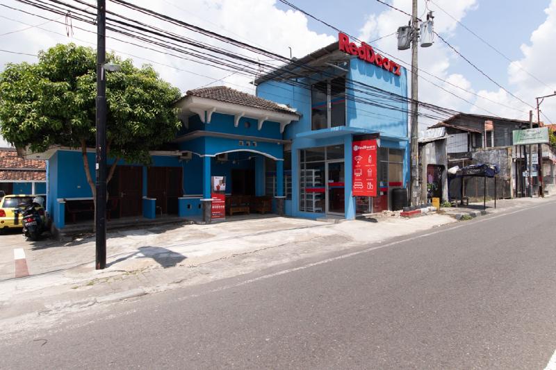 puri janti guest house by reddoorz