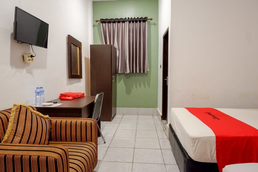 reddoorz syariah hotel wisma indonesia kendari